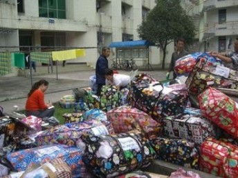 图 上海快递公司青浦区申通快递托运生活用品行李包裹 上海快递