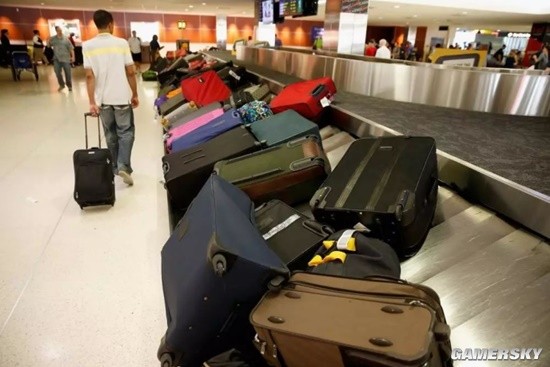 美国航空公司每年丢失200万个行李箱 一商店打折卖无人认领行李
